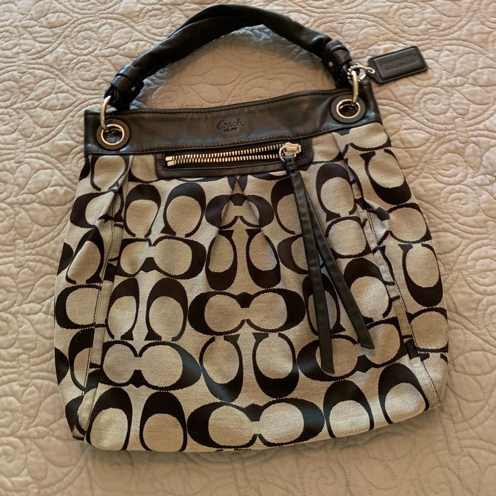 Coach hobo style shoulder purse